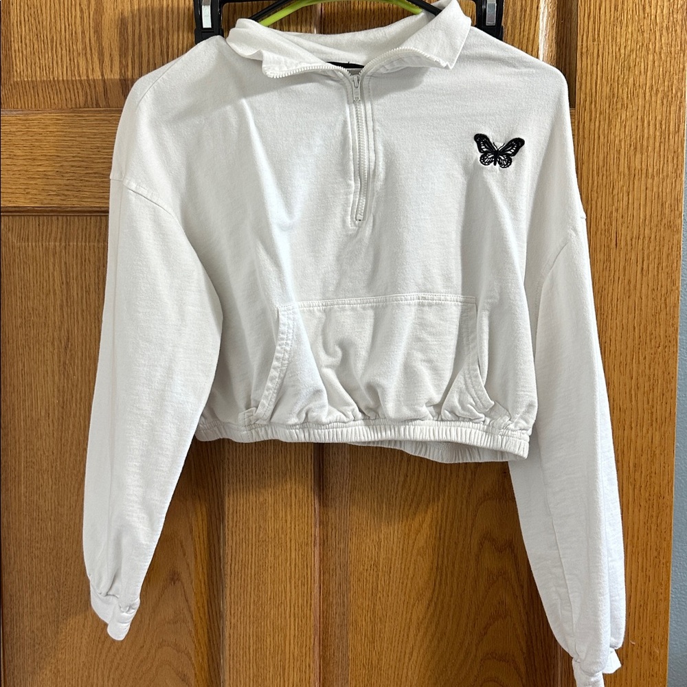 SHEIN White Cropped  with Butterfly Patch